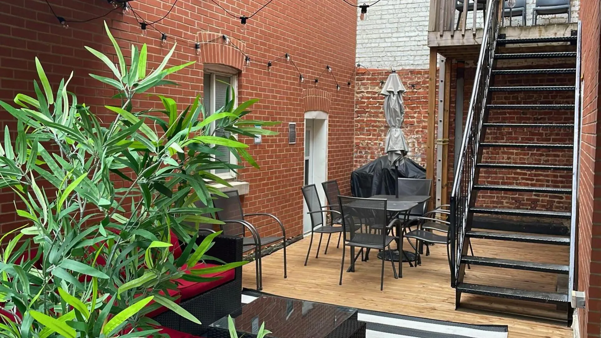 Liv Mtl Mtl Aparthotel Montreal